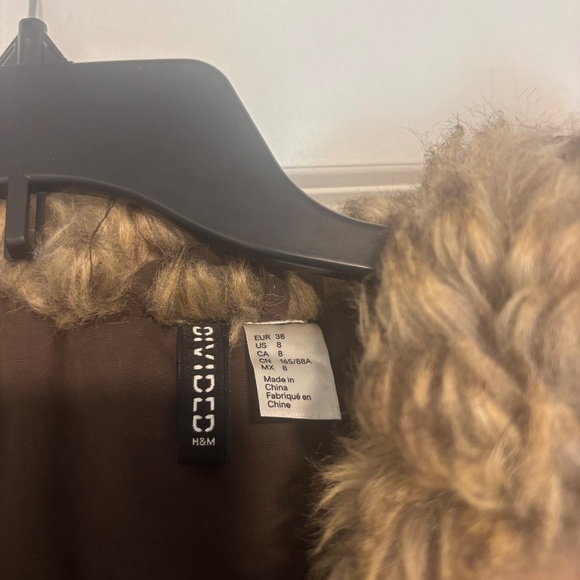 H&M Divided Brown Quilted Puffer with Faux Fur Lining - Picture 5 of 7